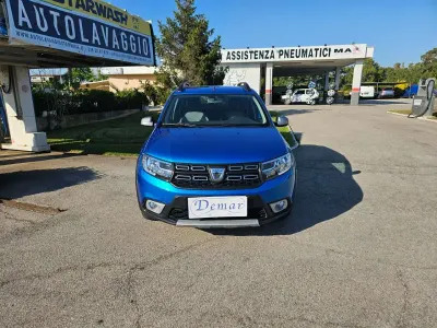 Usata Dacia Sandero Stepway 90 CV (66 kW) 2018 Blu/azzurro Berlina