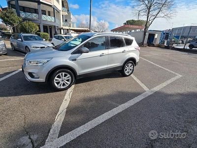 Occasion Ford Kuga Business Edition 120 ch (88 kW) 2019 Gris SUV
