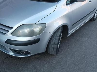 Usata VW Golf V 105 CV (77 kW) 2007 Grigio Berlina