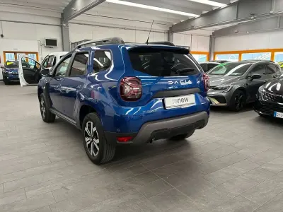 Usata Dacia Duster Journey 101 CV (74 kW) 2023 Blu iron SUV
