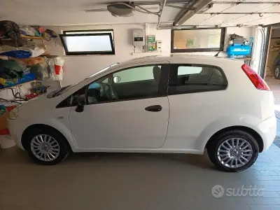 Usata Fiat Grande Punto 65 CV (47 kW) 2009 Utilitaria