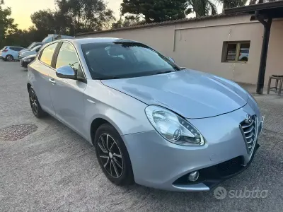 Usata Alfa Romeo Giulietta Progression 120 CV (88 kW) 2016 Grigio Utilitaria