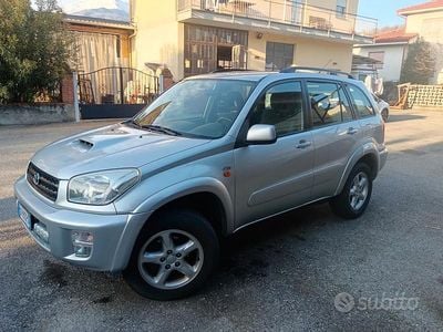Usata Toyota RAV4 2003 Grigio SUV