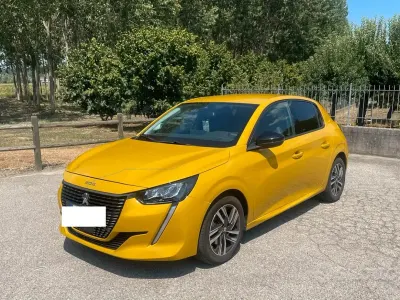Usata Peugeot 208 Allure 102 CV (75 kW) 2022 Utilitaria