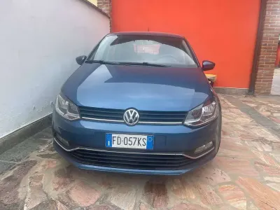Usata VW Polo Trendline 75 CV (55 kW) 2016 Blu/azzurro Berlina