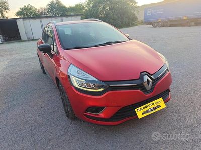 Usata Renault Clio GrandTour 89 CV (65 kW) 2018 Rosso Station wagon