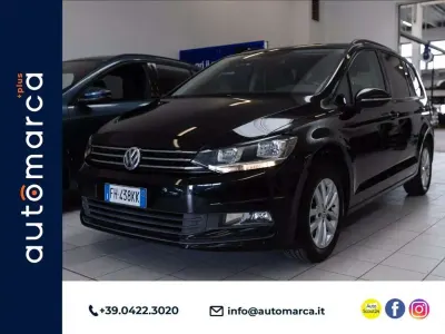 Begagnad VW Touran Comfortline 116 HK (85 kW) 2017 Svart Minibuss