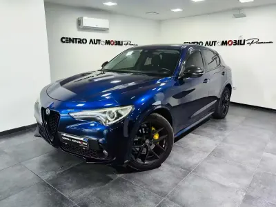 Usata Alfa Romeo Stelvio Veloce 179 CV (131 kW) 2017 Blu SUV
