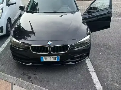 Usata BMW 318 150 CV (110 kW) 2017 Nero Station wagon