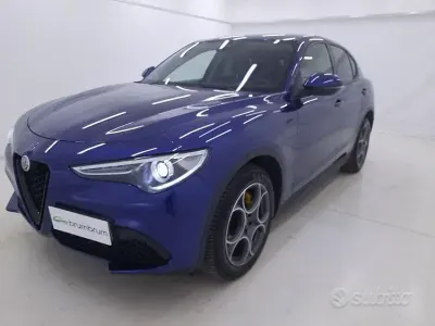 Usata Alfa Romeo Stelvio Sprint 190 CV (139 kW) 2021 Blu SUV
