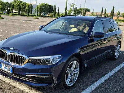 Usata BMW 520 Sport Line 190 CV (139 kW) 2020 Blu/azzurro Station wagon