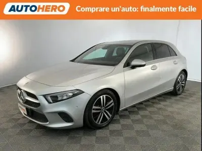 Usata Mercedes A180 Business 116 CV (85 kW) 2019 Argento Berlina