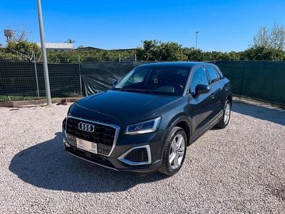 Usata Audi Q2 Admired 116 CV (85 kW) 2022 Grigio SUV