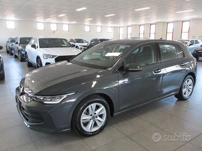Occasion VW Golf VIII Life 116 ch (85 kW) 2025 Gris Berline