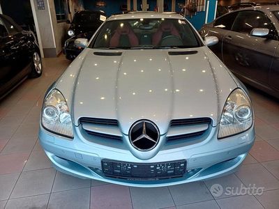 Usata Mercedes SLK200 163 CV (119 kW) 2005 Blu Cabrio