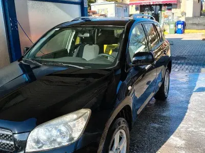 Usata Toyota RAV4 136 CV (100 kW) 2007 Nero SUV