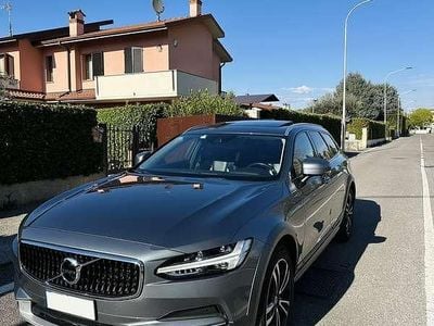 Usata Volvo V90 CC 190 CV (139 kW) 2017 Grigio Station wagon