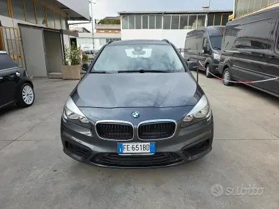 Usata BMW 214 Luxury Line 95 CV (69 kW) 2017 Grigio Station wagon