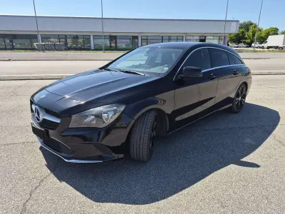 Usata Mercedes CLA180 Shooting Brake 109 CV (80 kW) 2017 Nero Station wagon