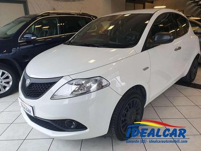 Usata Lancia Ypsilon 69 CV (50 kW) 2017 Bianco Utilitaria