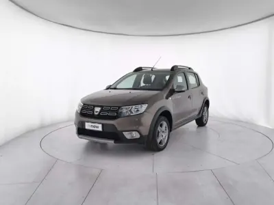 Usata Dacia Sandero Comfort 95 CV (69 kW) 2019 Brun vison Berlina