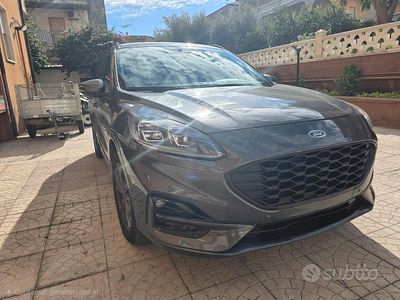 Usata Ford Kuga ST-Line X 120 CV (88 kW) 2022 Grigio SUV