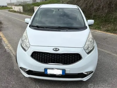 Usata Kia Venga 128 CV (94 kW) 2018 Bianco Utilitaria