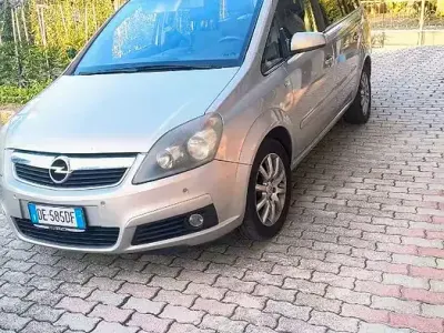 Usata Opel Zafira