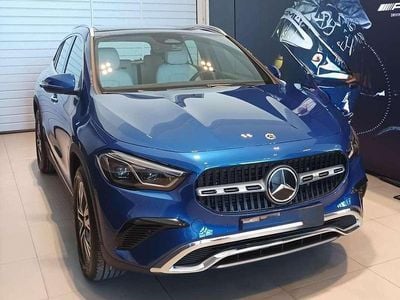 Usata Mercedes GLA180 Advanced Plus 136 CV (100 kW) 2023 Blu/azzurro SUV