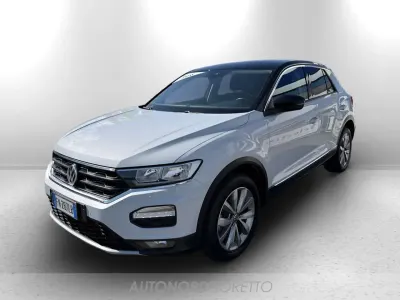 Usata VW T-Roc Style 150 CV (110 kW) 2018 Grigio SUV