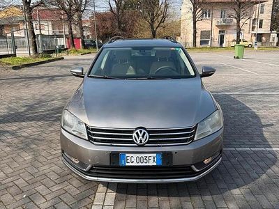 Usata VW Passat Comfortline 105 CV (77 kW) 2011 Beige Station wagon