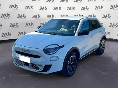 Usata Fiat 600 La Prima 110 CV (80 kW) 2025 Bianco SUV