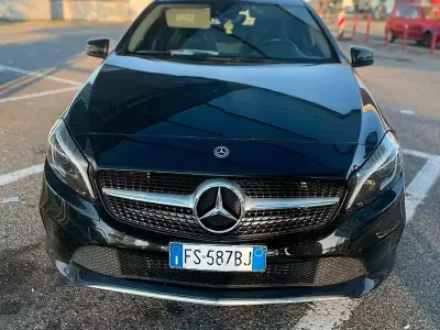 Usata Mercedes 180 109 CV (80 kW) 2018 Berlina