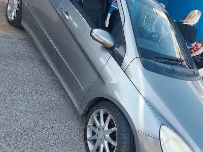 Usata Mercedes B200