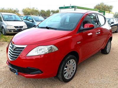 usata Lancia Ypsilon 0.9 TwinAir 85 CV 5 porte Metano Ec