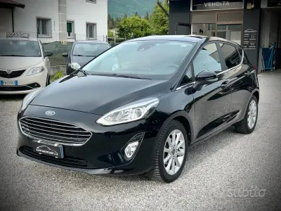 Second-hand Ford Fiesta Titanium 86 CP (63 kW) 2019 Negru Hatchback