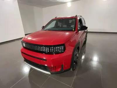 Nouvelle Fiat Grande Panda La Prima 100 ch (73 kW) 2026 Rouge Citadine