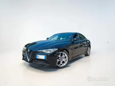Usata Alfa Romeo Giulia 160 CV (117 kW) 2020 Nero Berlina