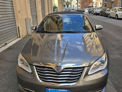 Usata Lancia Flavia 170 CV (125 kW) 2013 Grigio Cabrio