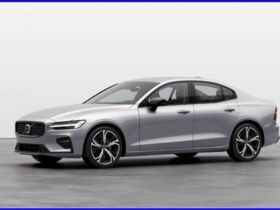 usata Volvo S60 B4 automatico Plus Dark nuova a Milano