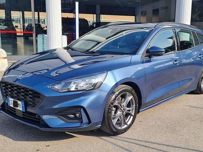 Usata Ford Focus ST-Line 120 CV (88 kW) 2021 Blu/azzurro Station wagon