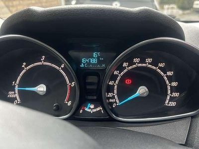 Usata Ford Fiesta 75 CV (55 kW) 2015 Berlina