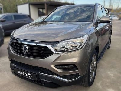 Usata Ssangyong (KGM) Rexton 181 CV (133 kW) 2019 Marrone SUV