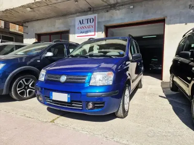Occasion Fiat Panda Dynamic 60 ch (44 kW) 2004 Bleue Citadine