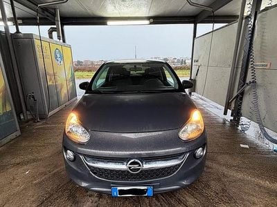 Usata Opel Adam 70 CV (51 kW) 2013 Utilitaria