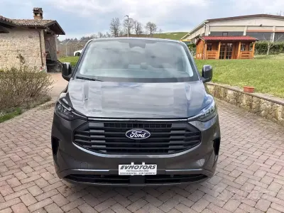 Nouvelle Ford Transit Custom 136 ch (100 kW) 2026 Gris Monospace