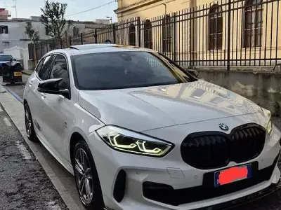 Usata BMW 118 M Sport 150 CV (110 kW) 2021 Bianco Utilitaria