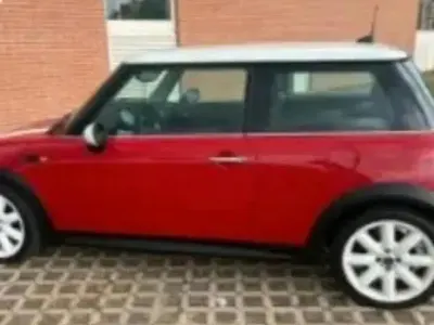 Usata Mini ONE 88 CV (64 kW) 2006 Rosso Utilitaria