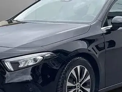 Usata Mercedes A180 Premium 116 CV (85 kW) 2022 Bianco Utilitaria