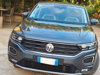 Usata VW T-Roc Advance 150 CV (110 kW) 2018 Grigio SUV